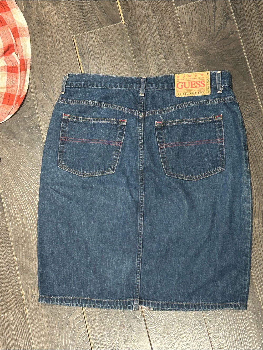 Guess 90’s Skirt